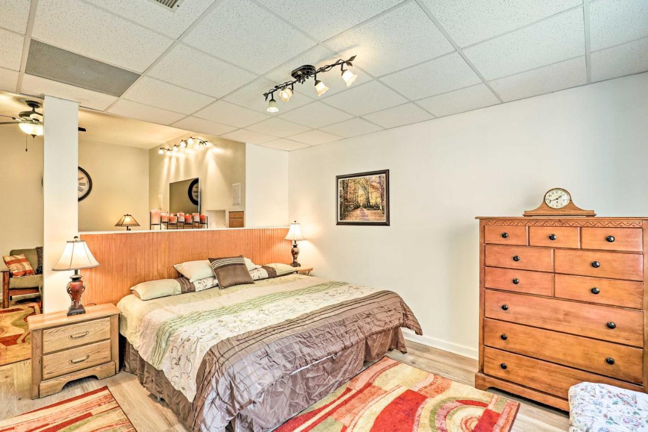 Asheville Mountain Getaway With Patio And Koi Pond! Esterno foto