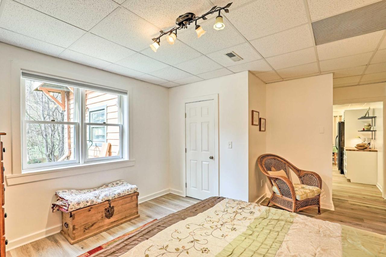 Asheville Mountain Getaway With Patio And Koi Pond! Esterno foto